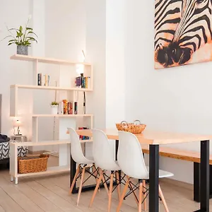 Apartamento Claveles By Lets, Málaga