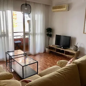 Apartamento Piso En Pedregalejo A 50m De La Playa., Málaga
